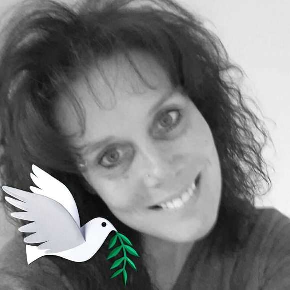 Meet your Posher, Stacy - Picture 1 of 1